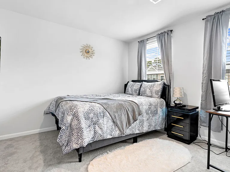 Sequoia Ln — Photo 12