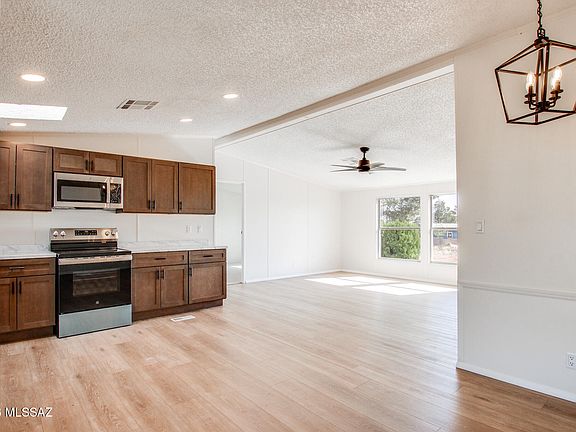4th image of 5545 E Hereford Rd