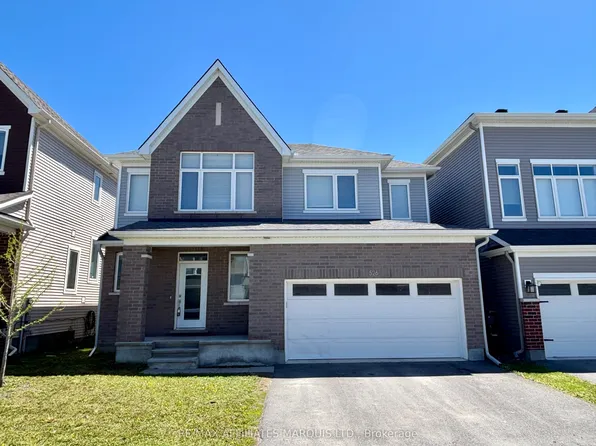 526 Sturnidae St, Ottawa, ON K2J 6W9