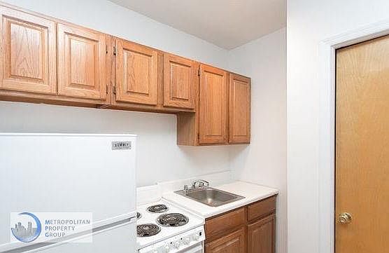 2nd image of 177 E Houston St Frnt 2
