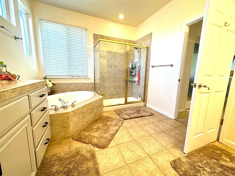 987 Autumn Oak Cir — Photo 41