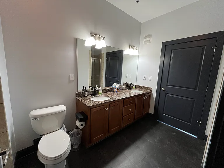 445 W Blount Ave #314 — Photo 16