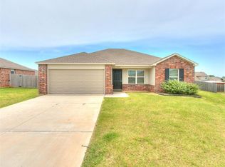 1929 Oak Tree Ct, Shawnee, OK 74804