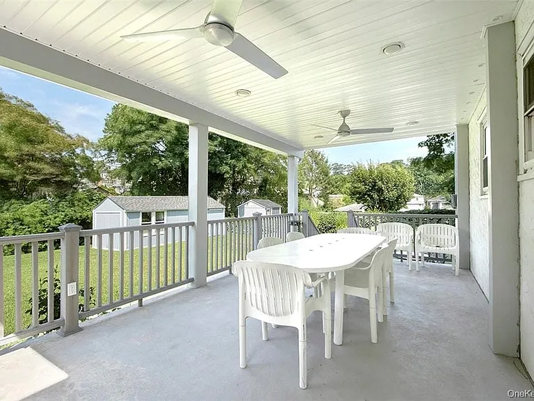 28 Beechwood Ave — Photo 13