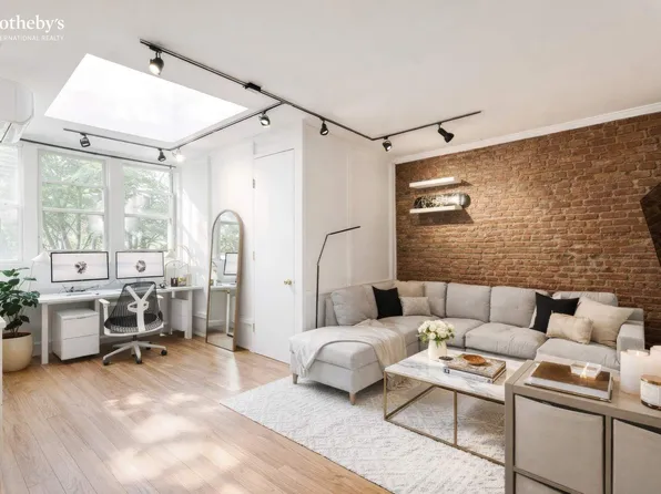 86 Christopher Street image 1 of 6