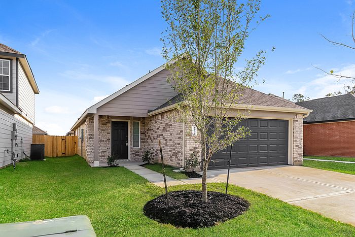 2nd image of 2312 Blue Opal Ln