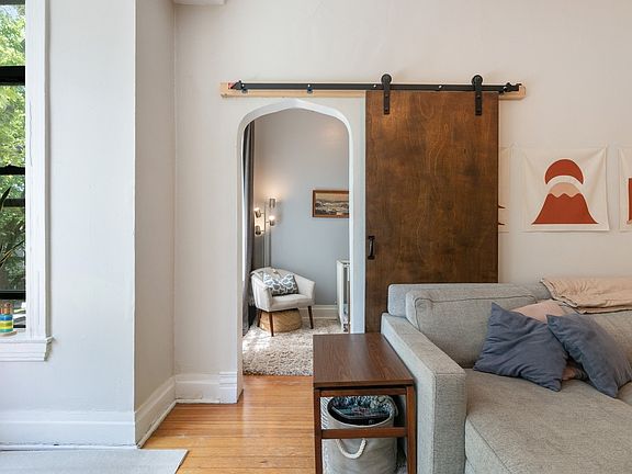 2nd image of 1928 W Crystal St Unit 2