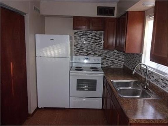 4th image of 465 Brentwood Dr