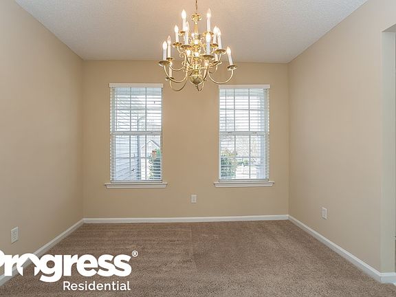 5th image of 348 The Gables Dr