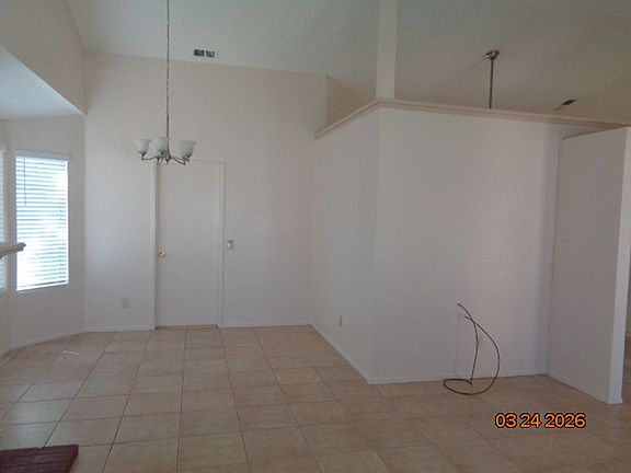 3rd image of 39709 Larkspur Dr