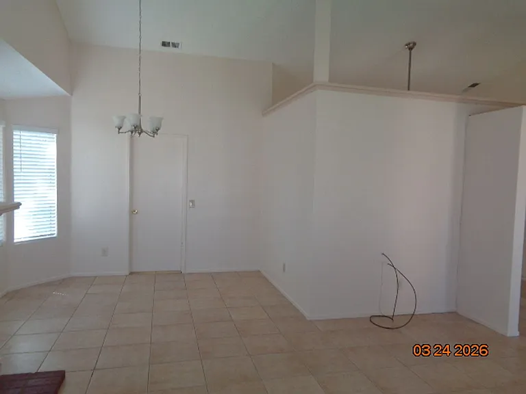 39709 Larkspur Dr — Photo 3