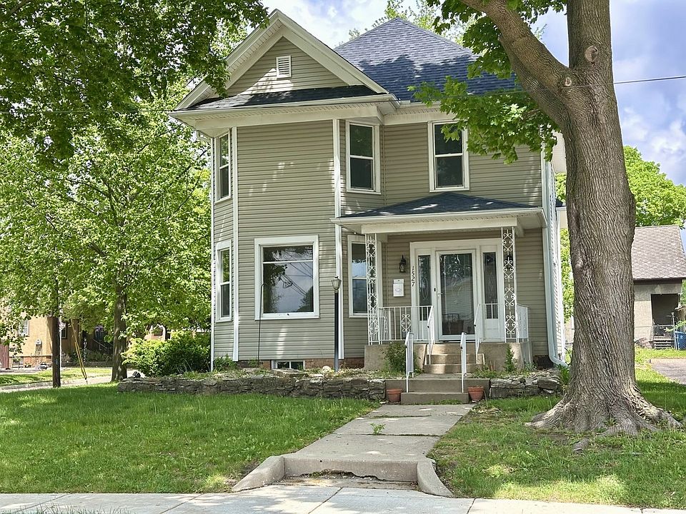 2nd image of 1527 7th St