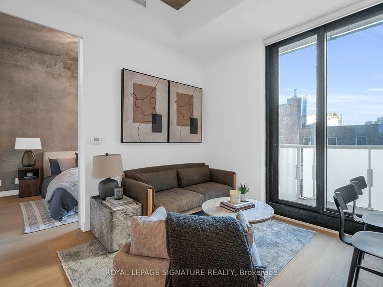 11 Charlotte St #606 — Photo 7