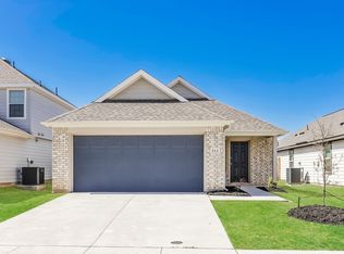 513 Sussex Dr, Everman, TX 76140