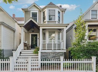 2461 W Pensacola Ave, Chicago, IL 60618