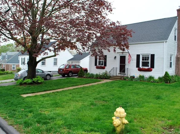 21 Country Club Road, Groton, CT 06340