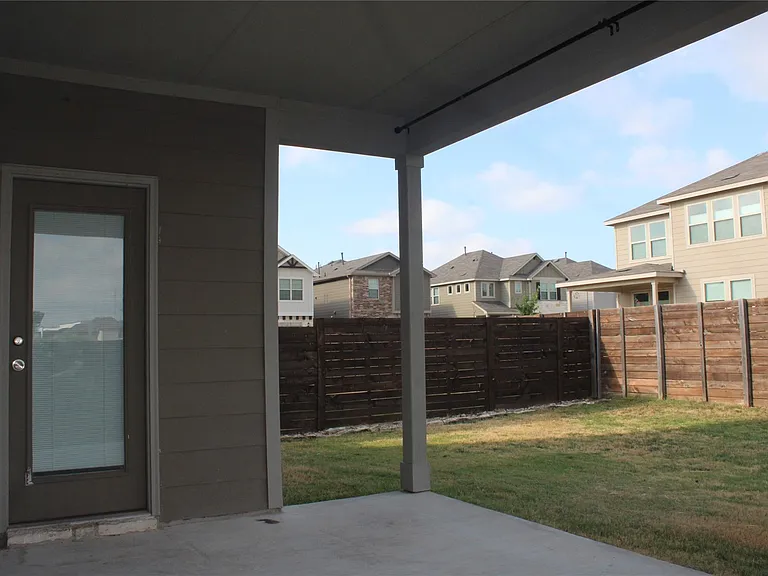 13902 Ilex Dr — Photo 35