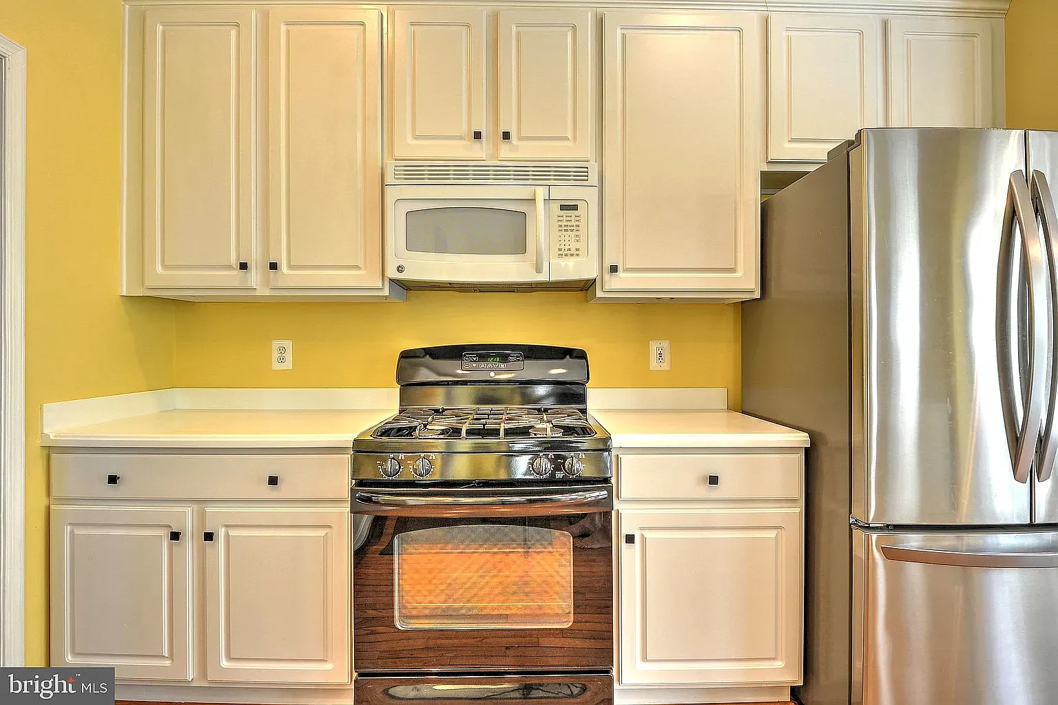 3 bed, 3.5 bath, 2864 sqft, $4,500 — Photo 4