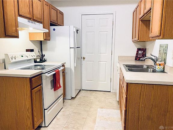3rd image of 9654 Centerville Creek Ln