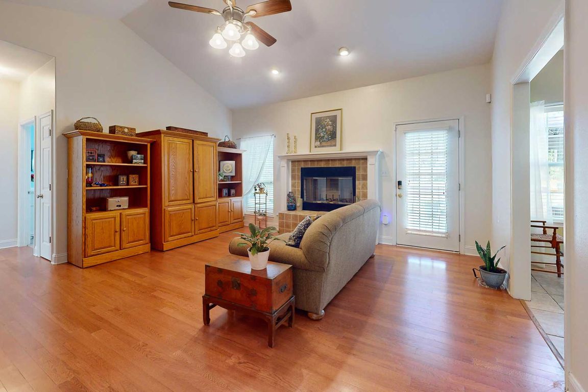 next background image