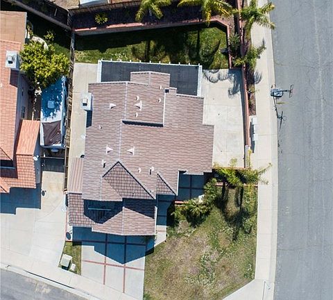 3rd image of 28084 Cannon Dr