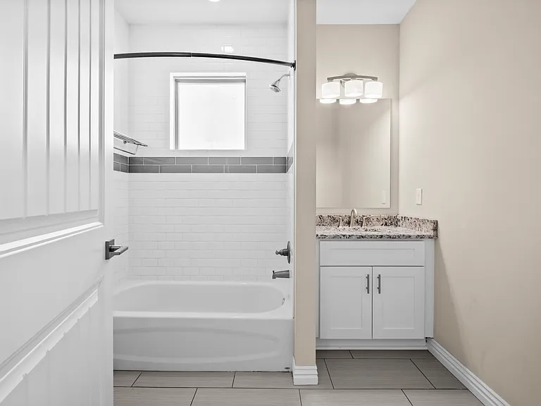1737 W Broadway Pl — Photo 20