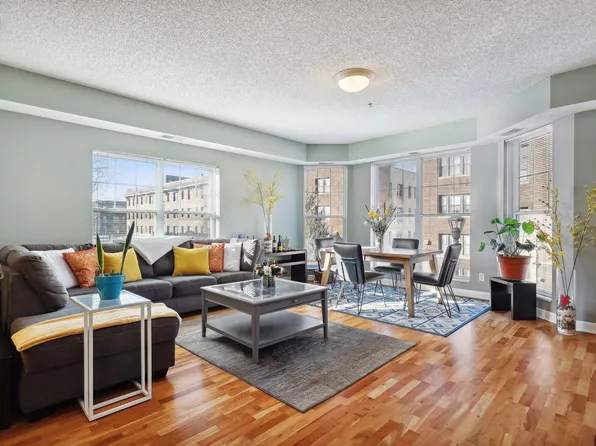 1805 3rd Ave S #201, Minneapolis, MN 55404