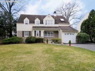 336 Abbey Ct, Ridgewood, NJ 07450