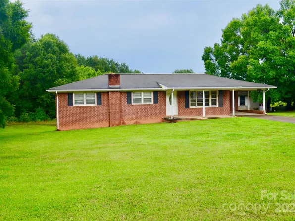 1775 Chase High Rd, Forest City, NC 28043