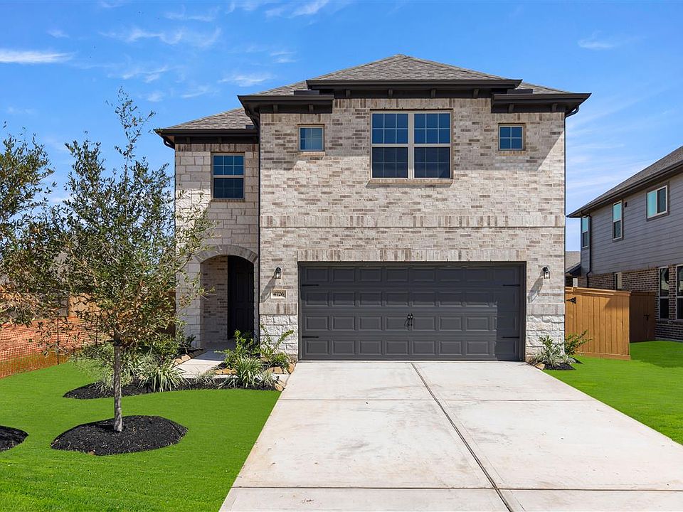 4726 Sand Clouds Drive - Rayburn ll with Elevation V