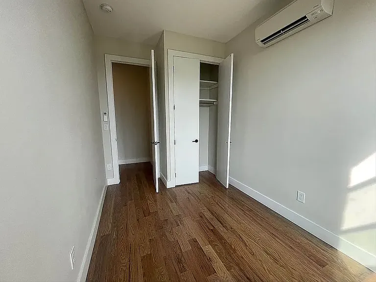 510 Onderdonk Ave #3RR — Photo 6