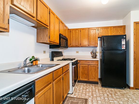 5th image of 369 Winfield Ct #19124