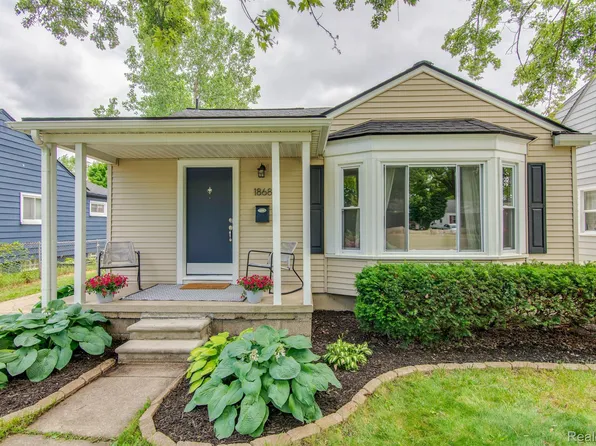 1868 Mortenson Blvd, Berkley, MI 48072
