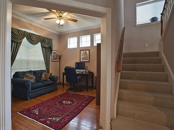 3rd image of 2722 Chapel View Dr
