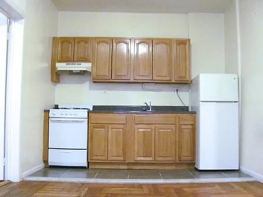 Rented by Bohemia Realty Group | media 11
