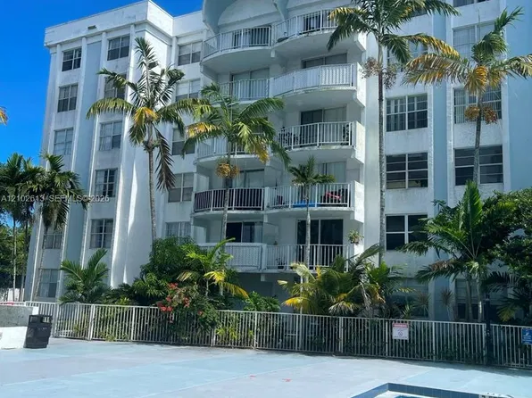 492 NW 165th Street Rd APT C512, Miami, FL 33169