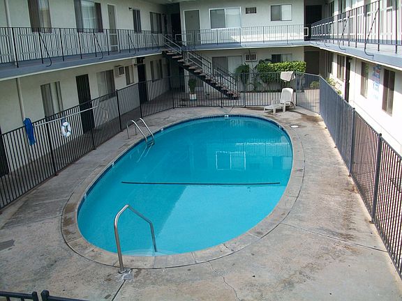 2nd image of 7745 Laurel Canyon Blvd