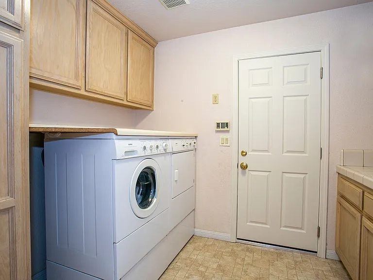 5809 Lincoln Ave — Photo 13