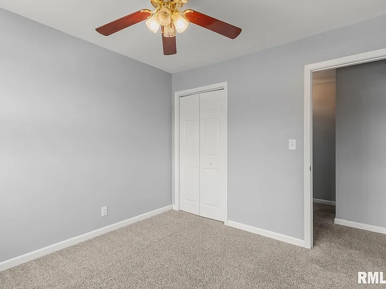 2020 W Glen Ave — Photo 18