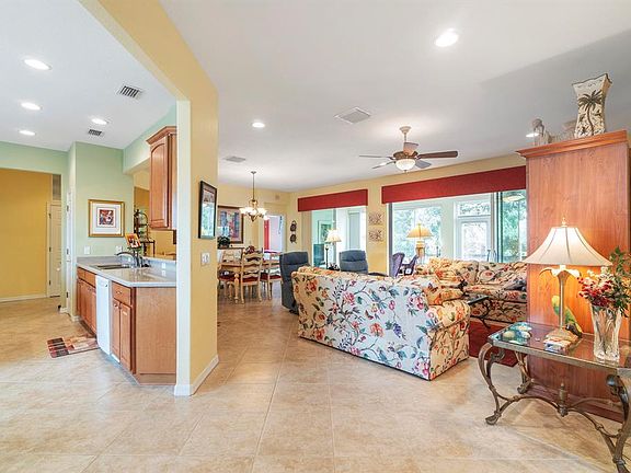 5th image of 9019 SE 118th Ln