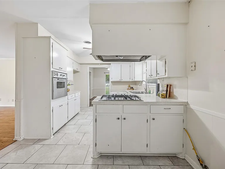 435 Rolling Wood Rd — Photo 12
