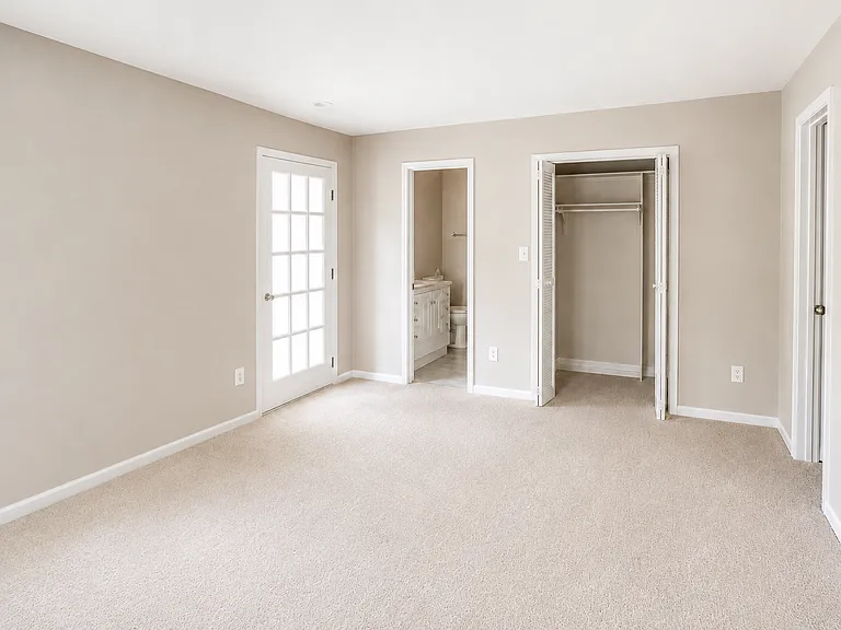 1137 Chatmoss Dr — Photo 9