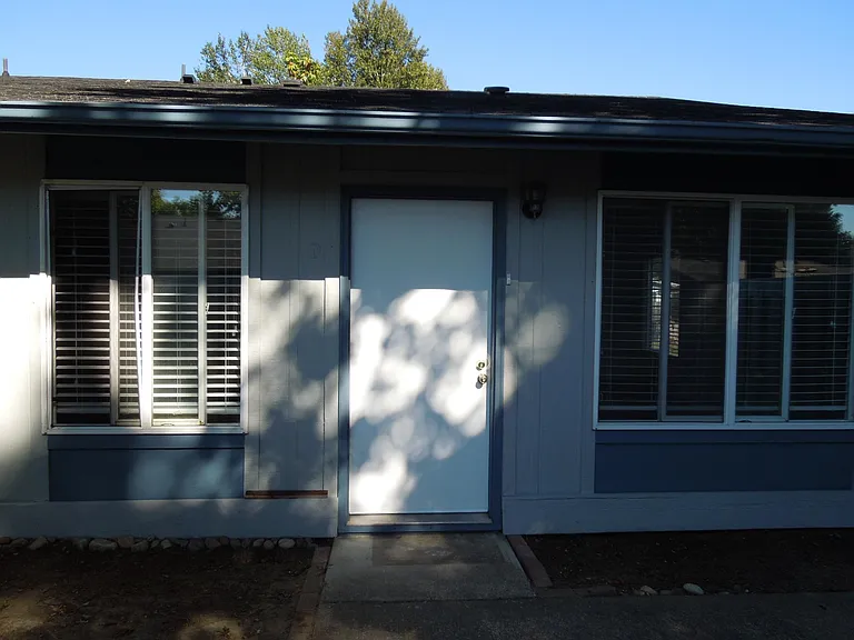 11025 SE 223rd Pl #A — Photo 13