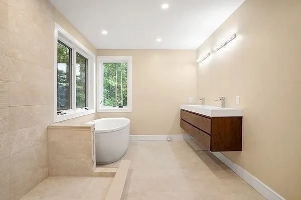 4 bed, 4.5 bath, 3635 sqft, $11,500 — Photo 4