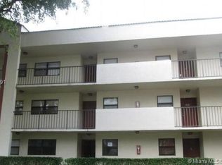 3460 Foxcroft Rd, Hollywood, FL 33025