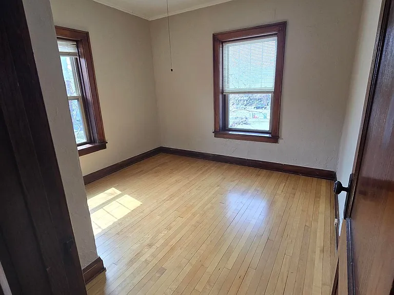 1 bed, 1.0 bath, 700 sqft, $1,095 — Photo 11