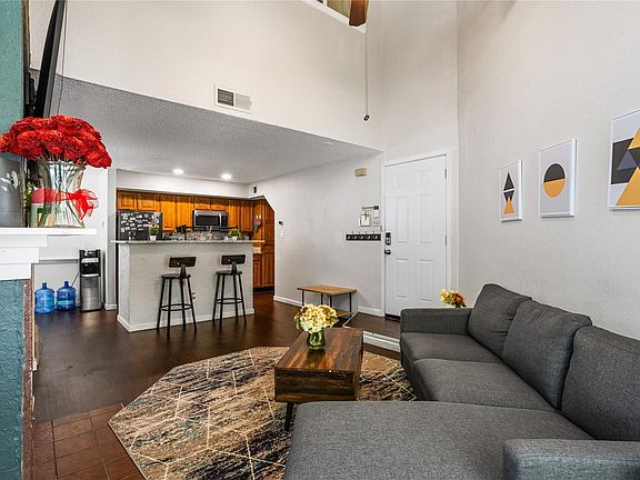 4th image of 2314 Bamboo Dr APT I203