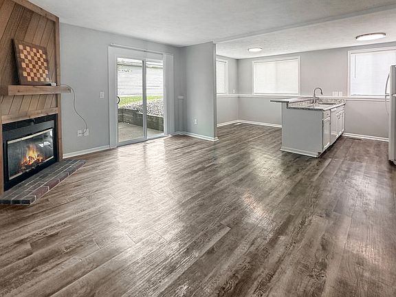 3rd image of 4609-4615 Stauffer Ave SE #4611
