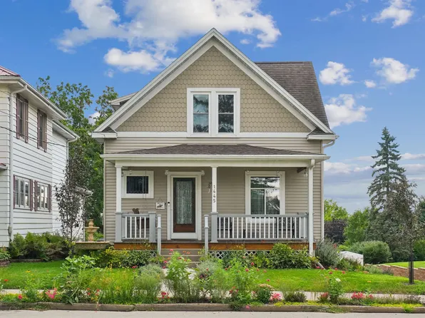 1445 S Grandview Ave, Dubuque, IA 52003