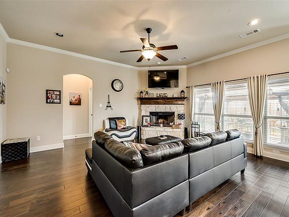 5th image of 118 Liberty Way